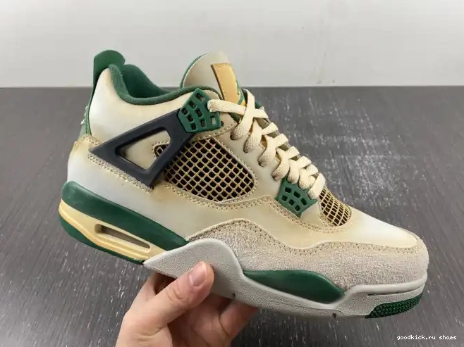 4 AIR YEAR